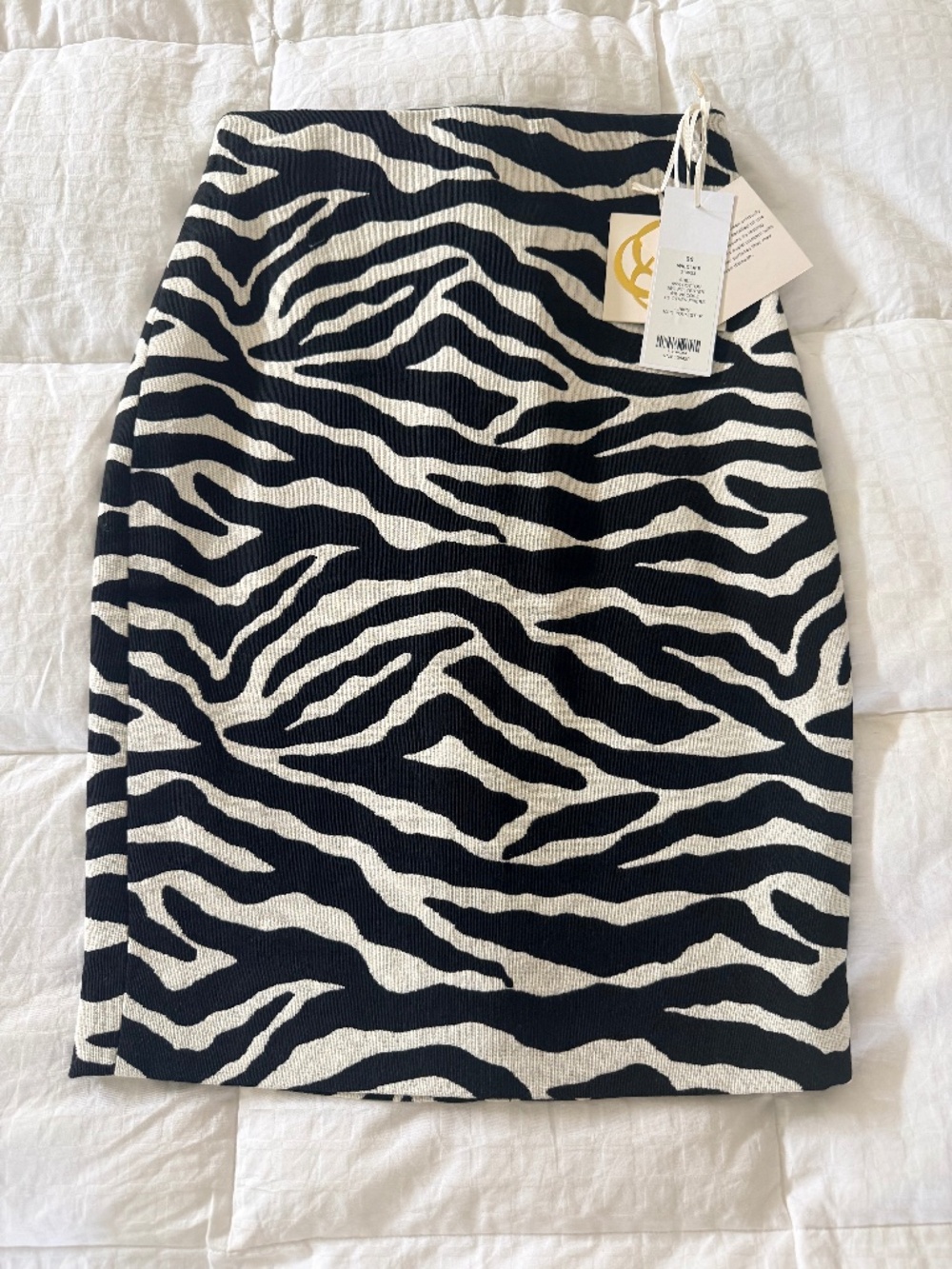 Carlisle Wildlife Zebra Print Pencil Skirt Size 00 NWT